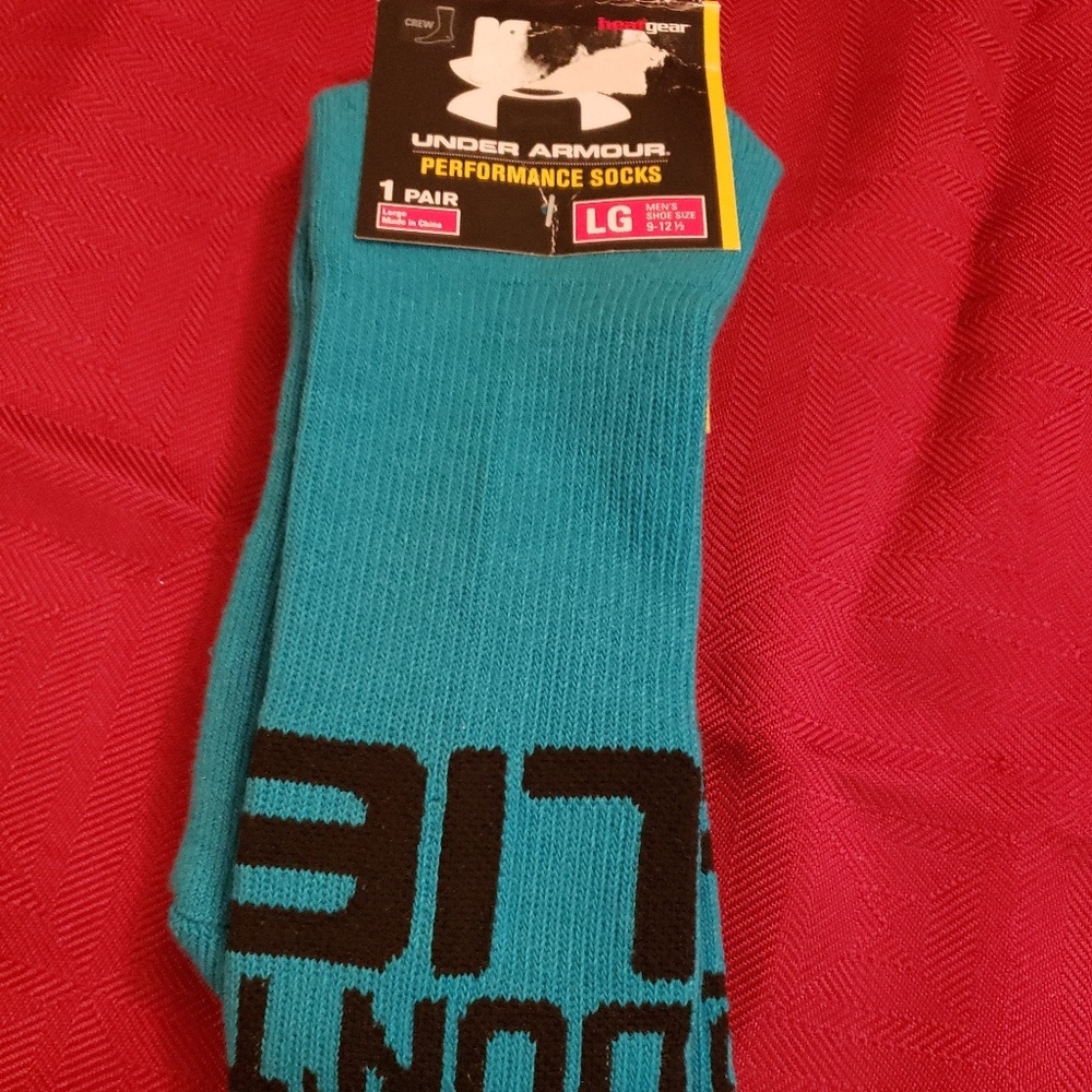 Under armour socks nib size 9 to 12